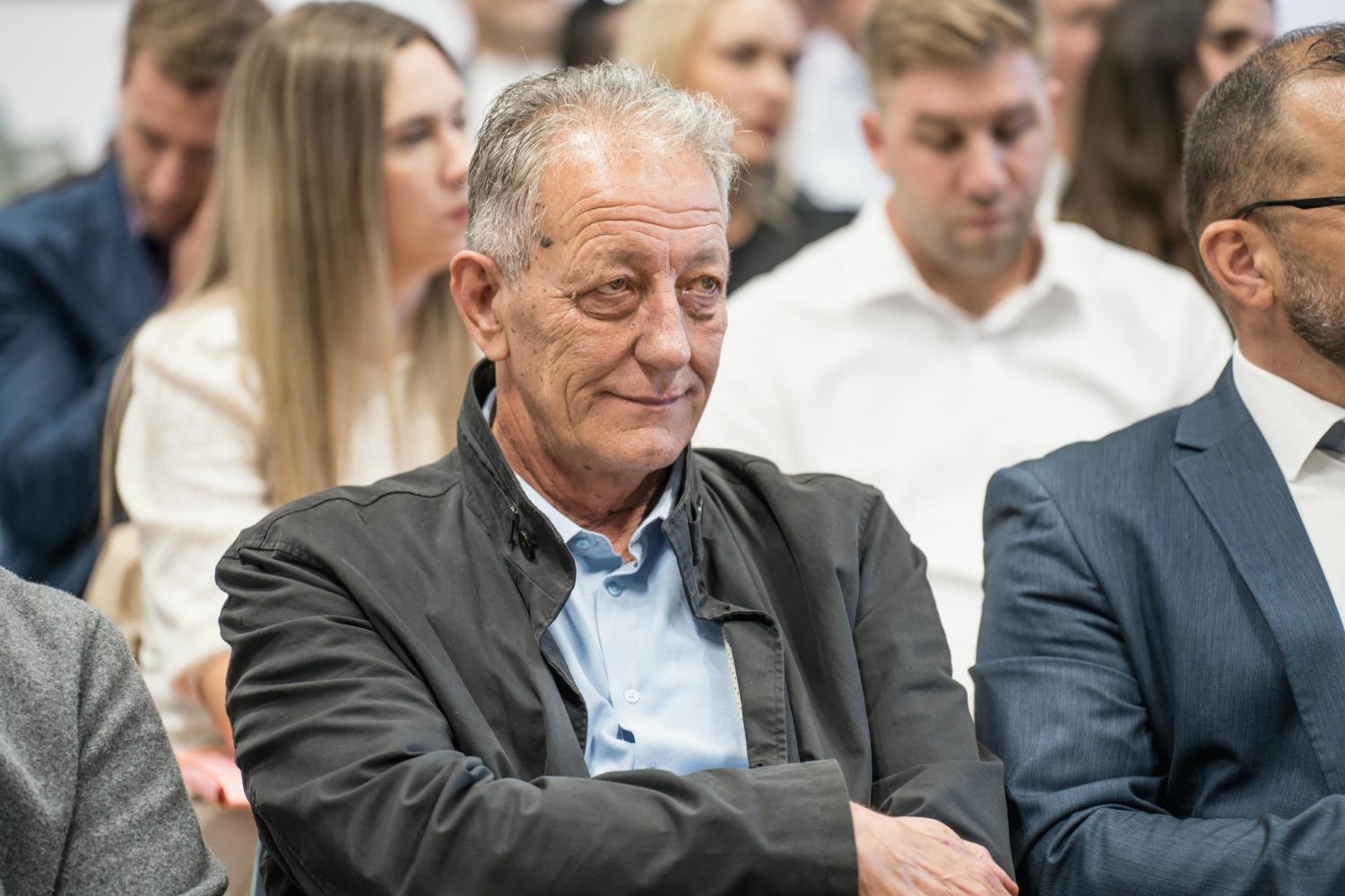 VD_02794